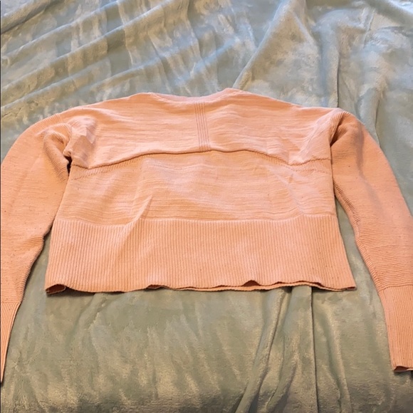 Pink cropped gymshark sweater - worn - Picture 2 of 4